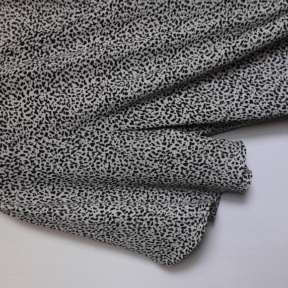 TOP - Picture 3 of 8